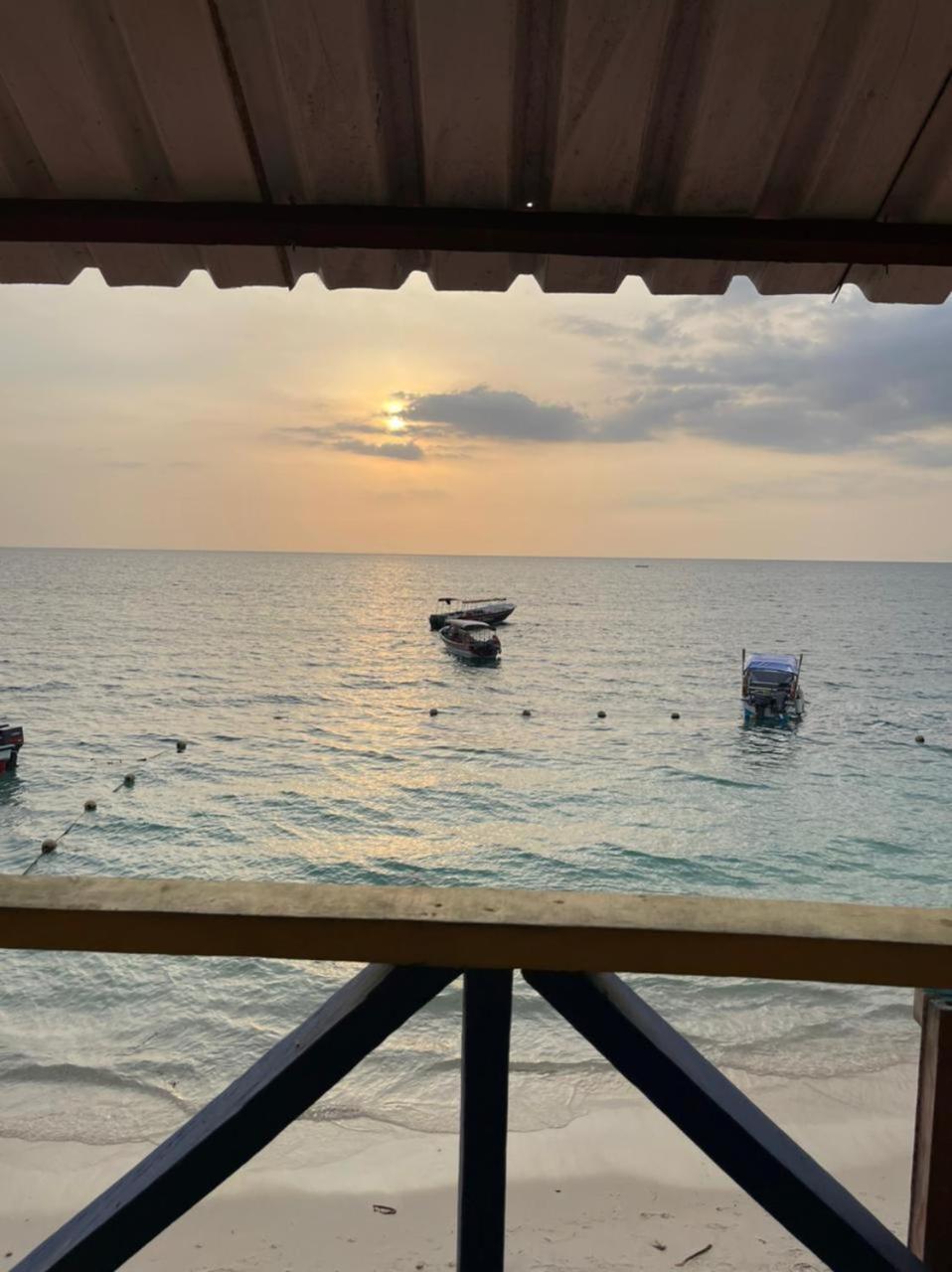 Princesa Del Mar Hotel Pendales ภายนอก รูปภาพ